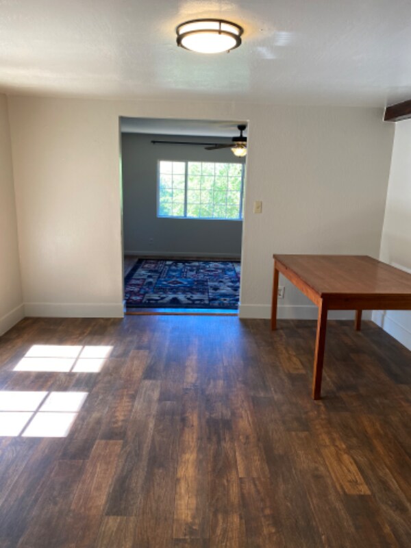 Foto del edificio - 1220 Christie Rd