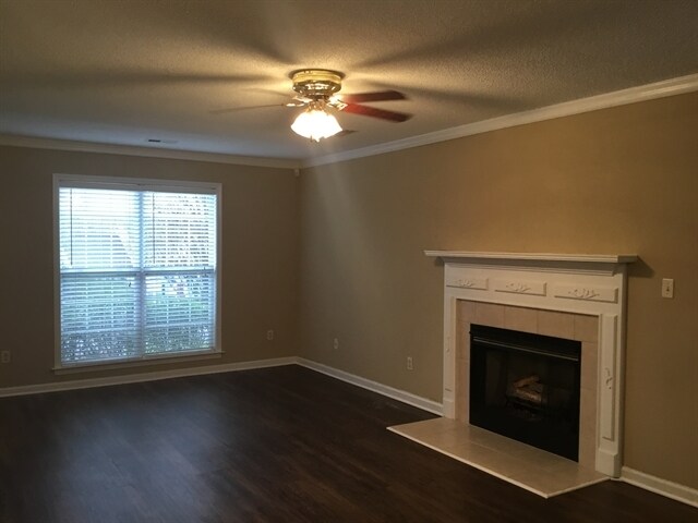 Building Photo - 3705 Wilshire Lane