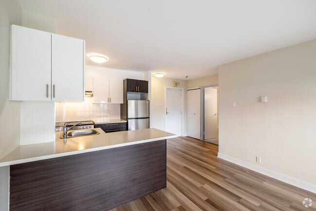 1BR, 1BA - 625 Milton