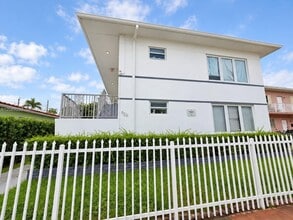 Building Photo - 926 79th Terrace