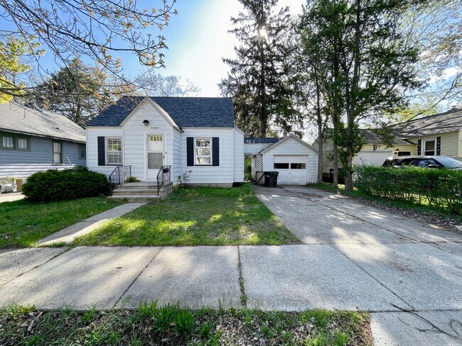 Foto del edificio - Two Bedroom Home in Muskegon