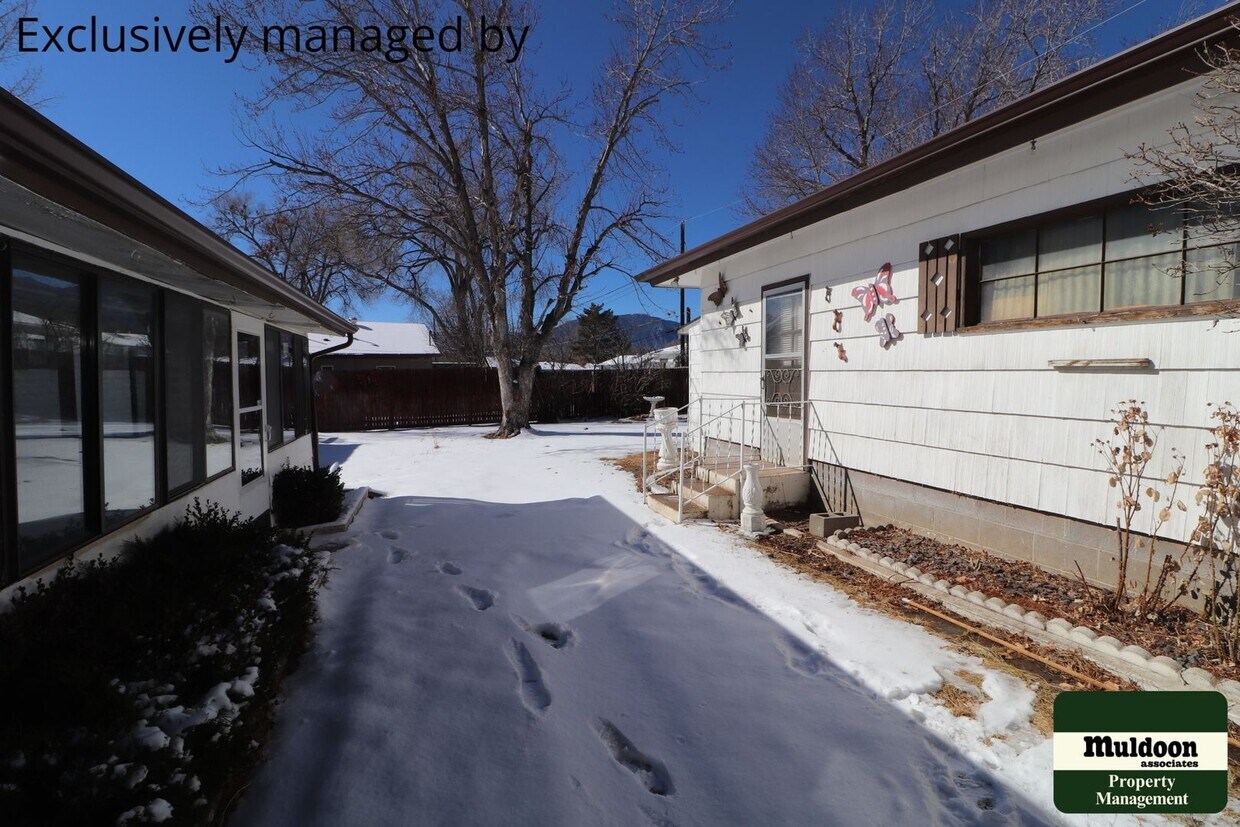 Main Level Living, Close to Ft Carson. 1 ... - Main Level Living, Close to Ft Carson. 1  ...