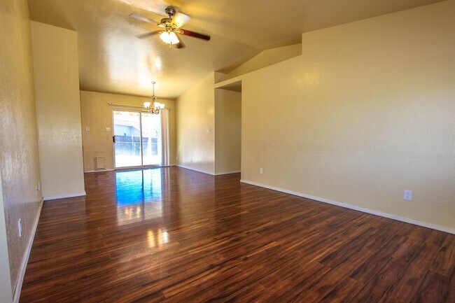 Building Photo - Prescott Valley Four Bedroom Home