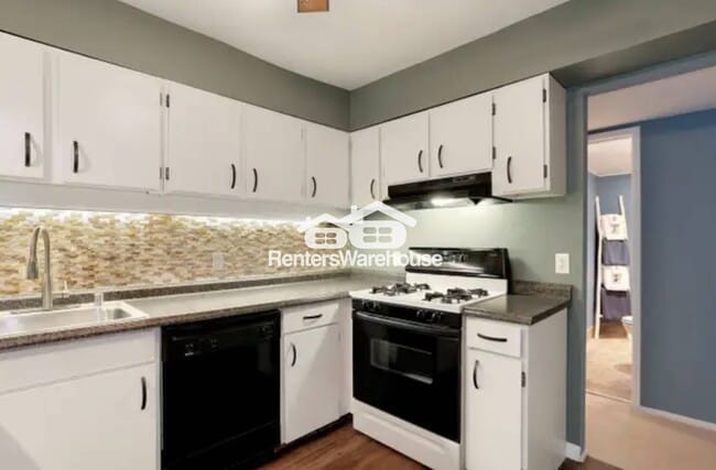 Building Photo - 5675 Harpers Farm Rd