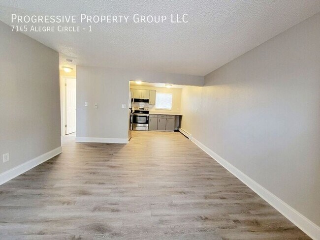 Foto del edificio - 7145 Alegre Cir