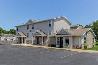 Building Photo - 4477 Lake Michigan Dr