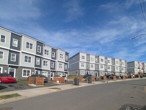 Building Photo - Mount Hope Townhouses