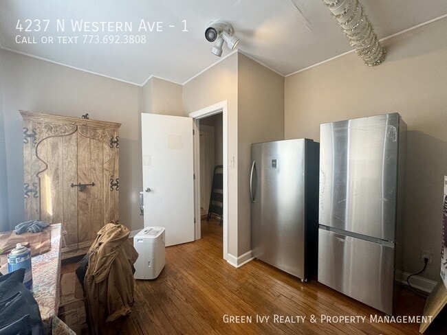 Foto del edificio - 4237 N Western Ave