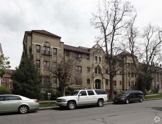 Foto del edificio - Harcourt Arms