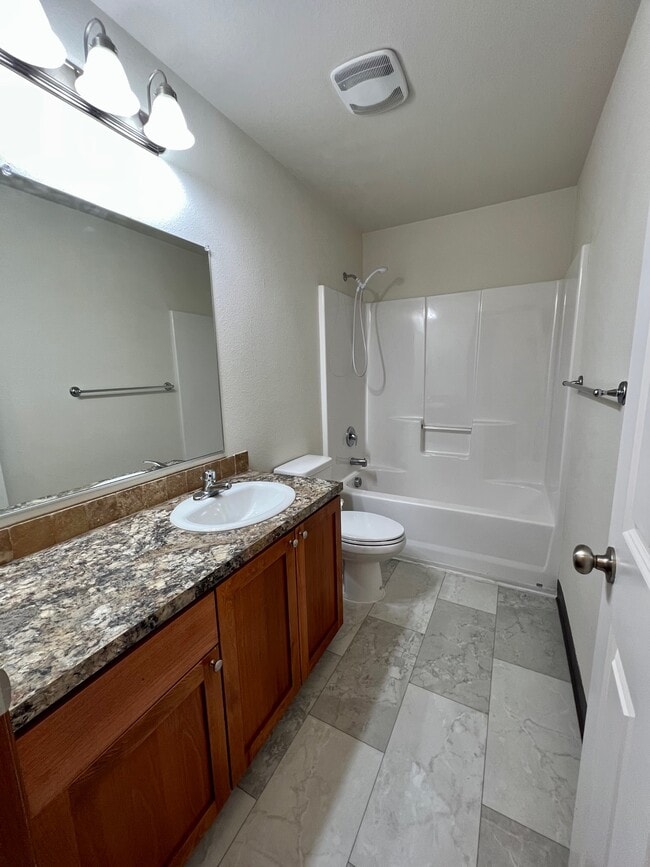 Building Photo - 293 Sowell Dr