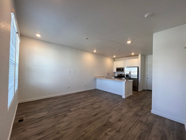 Foto del edificio - 1512 Sun Wy