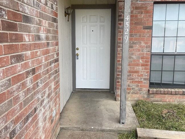Building Photo - 4529 Mizzenmast Ct