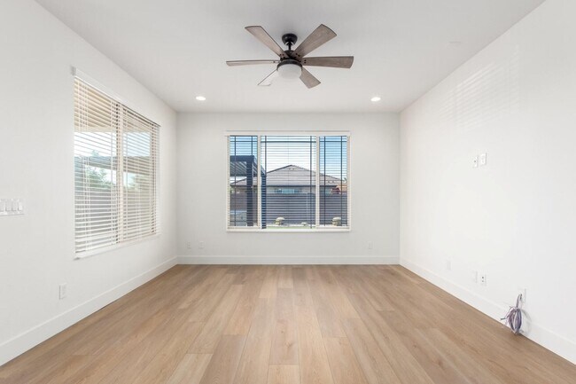 Foto del edificio - 22816 E Indiana Ave