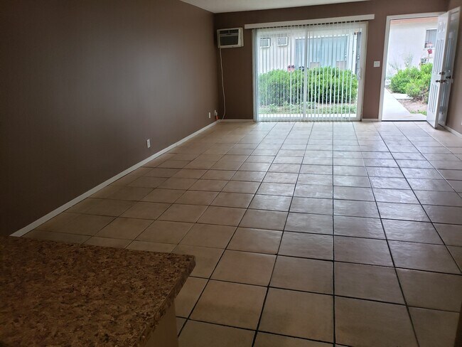 Living Room - 1027 Oxford Dr