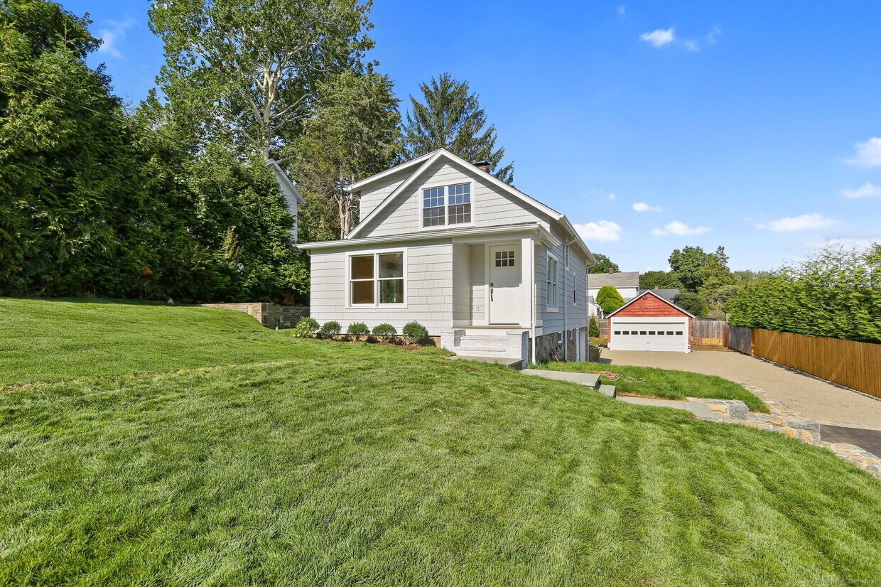 Foto principal - 6 Cedar Rd