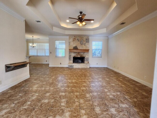 Foto del edificio - Large 4 bedroom 2.5 bath home