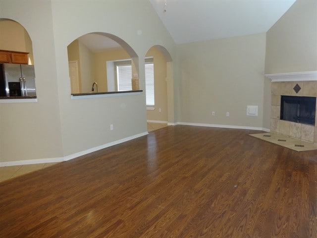 Building Photo - 18439 Sunrise Oaks Ct