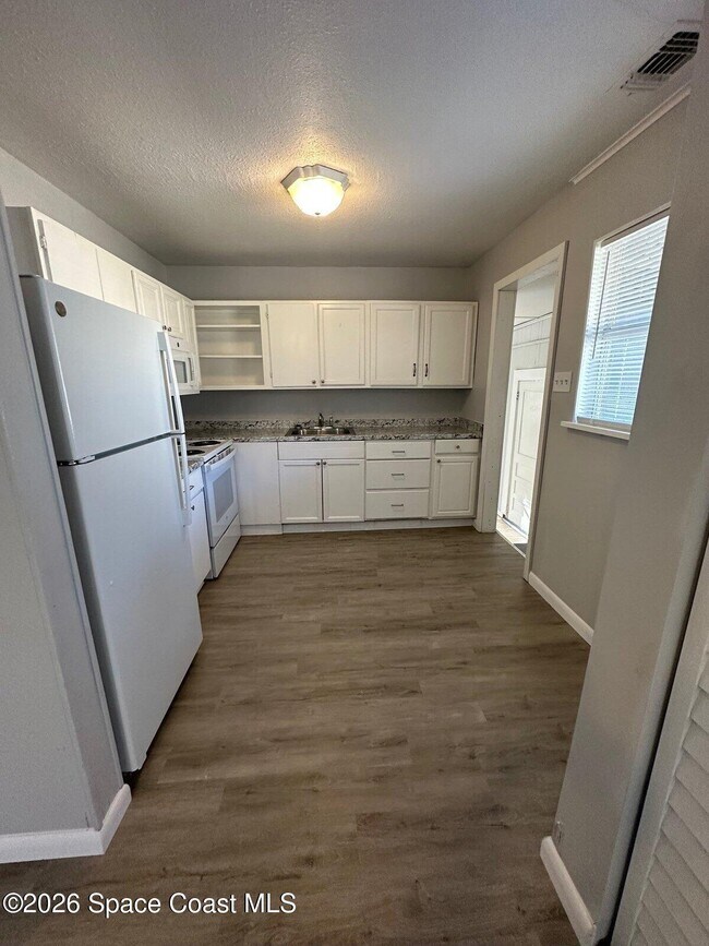 Foto del edificio - 1022 1st Ave