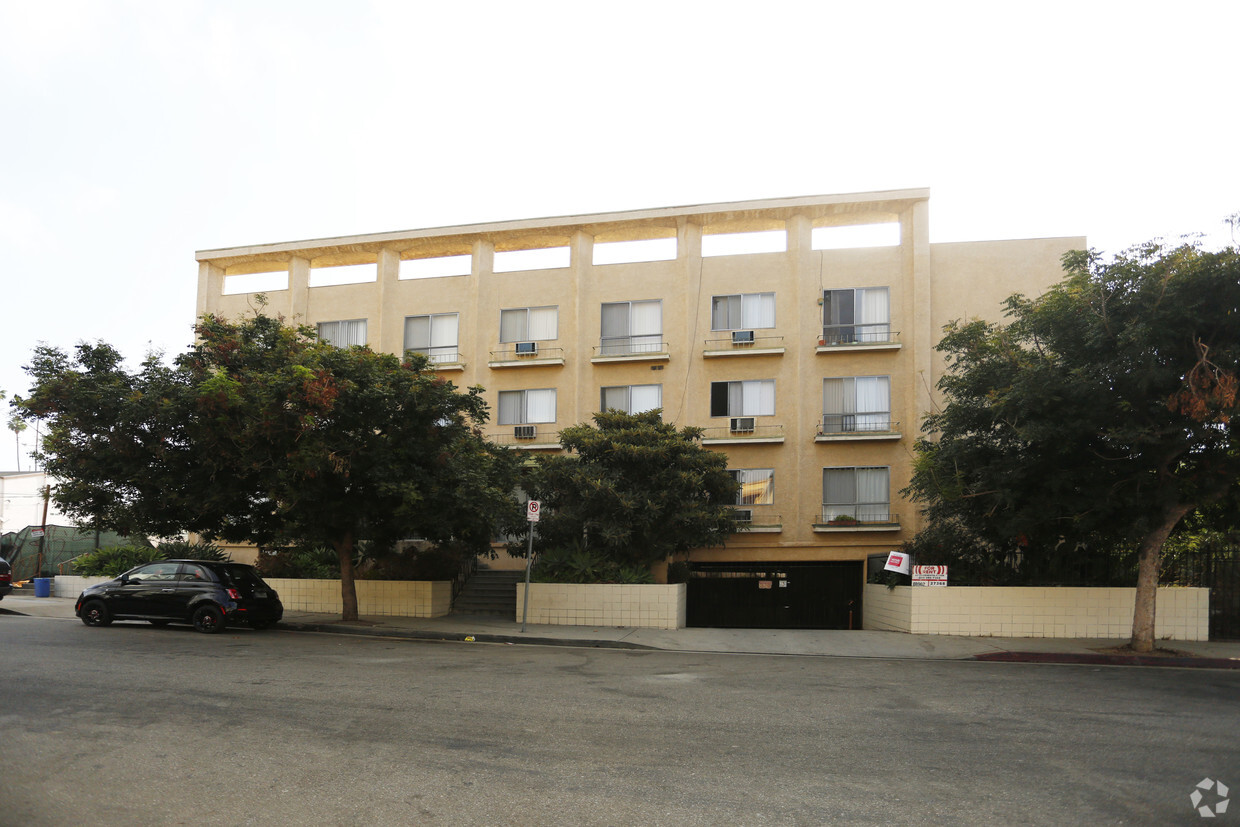 Building - Corinthian Apartments
