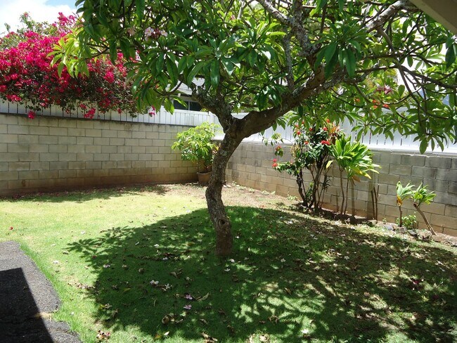 Foto del edificio - Kailua - Coconut Grove 3 bedroom / 1 bath ...