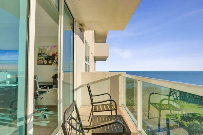 Foto del edificio - 2889 McFarlane Rd