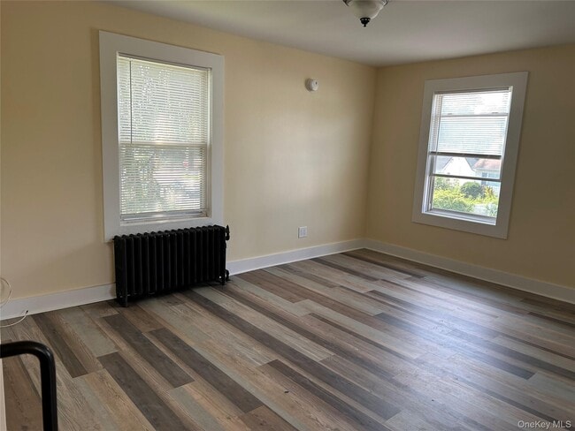 Foto del edificio - 46 Dawson Ave