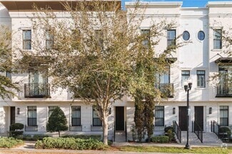 Building Photo - 653 E Jackson St