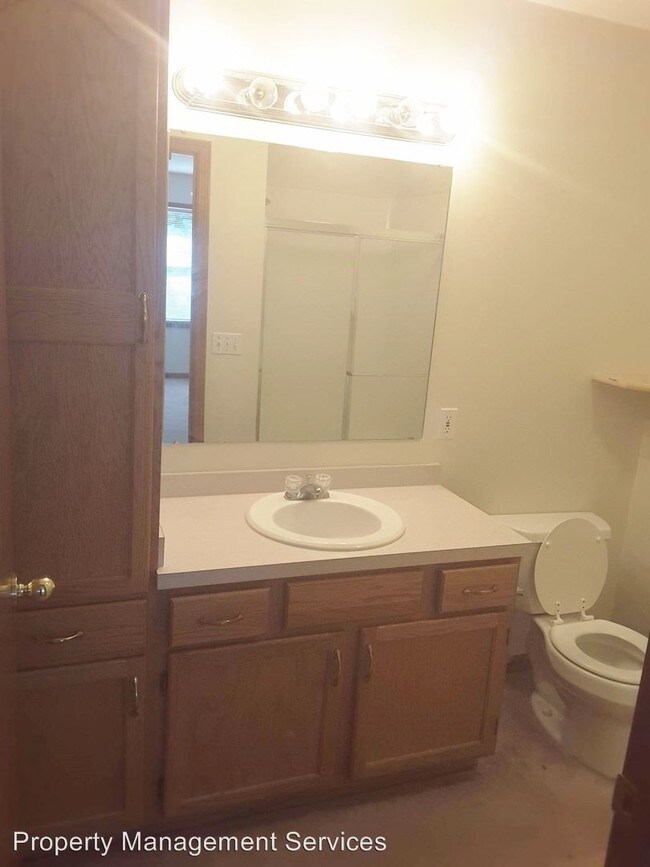 Building Photo - 2 br, 2 bath Apartment - 928 Galen Ct.