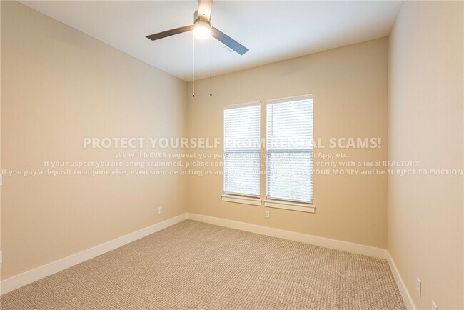Foto del edificio - 874 S Hill Ave