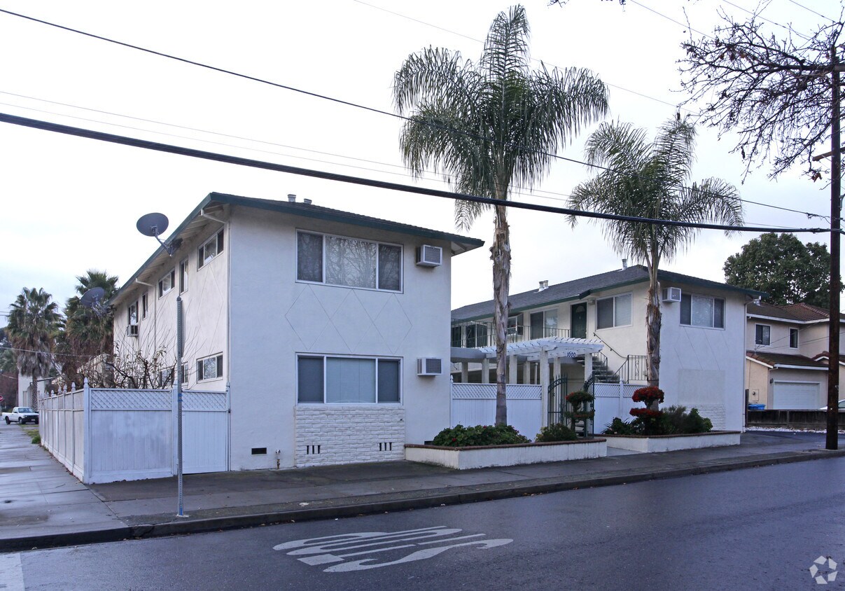 Building Photo - 1000 Civic Center Dr