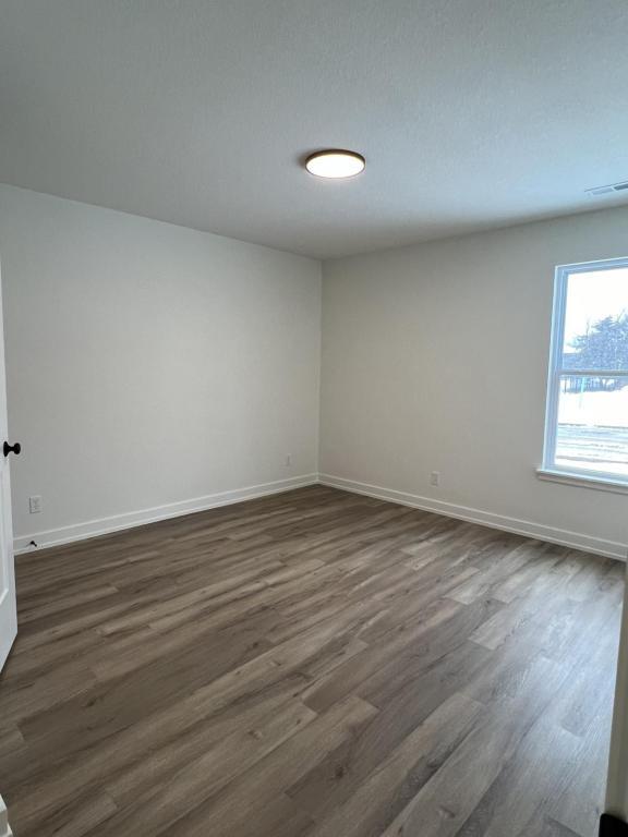 Foto del edificio - 7700 N Rainbow Dr
