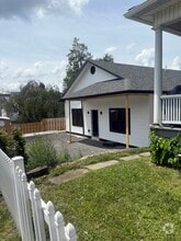 Building Photo - 515 Harrison Ave