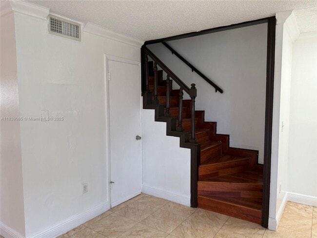Building Photo - 130 SW 108th Ave