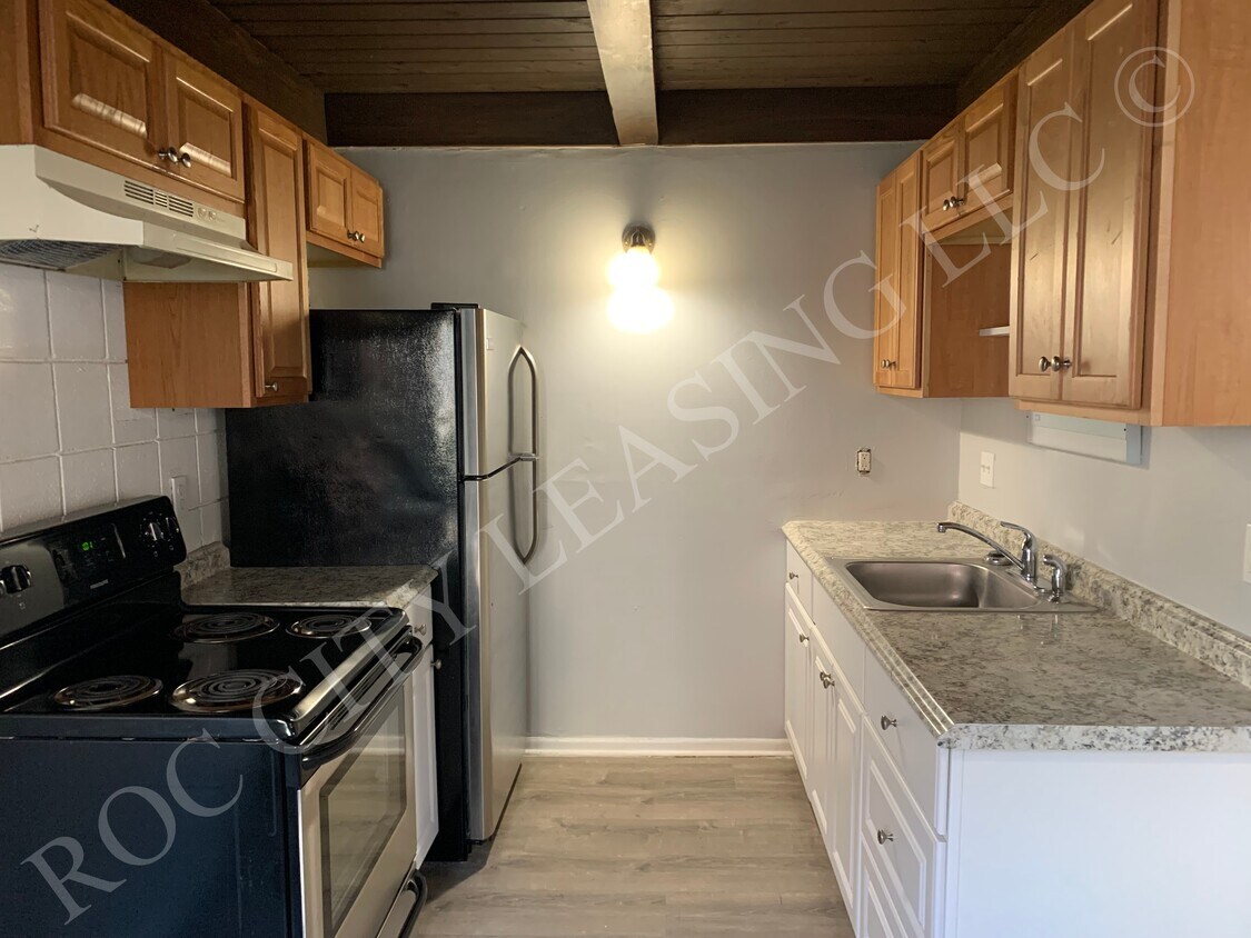 Foto principal - 455-485-485 Lake Ave