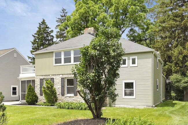 Building Photo - 2615 Northwest Blvd