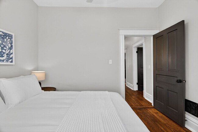 Foto del edificio - 3605 Cambridge Ave