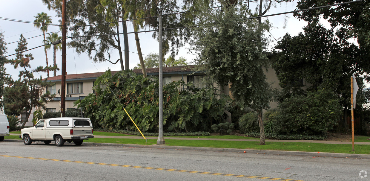 Building Photo - Glen Haven