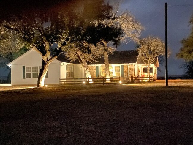 Foto del edificio - 38 Parker Ranch Rd