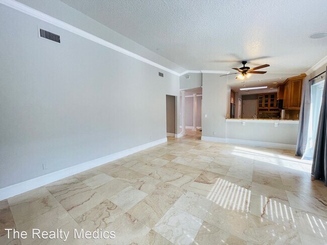 Foto del edificio - 2 br, 2 bath House - 721 Wilson Rd