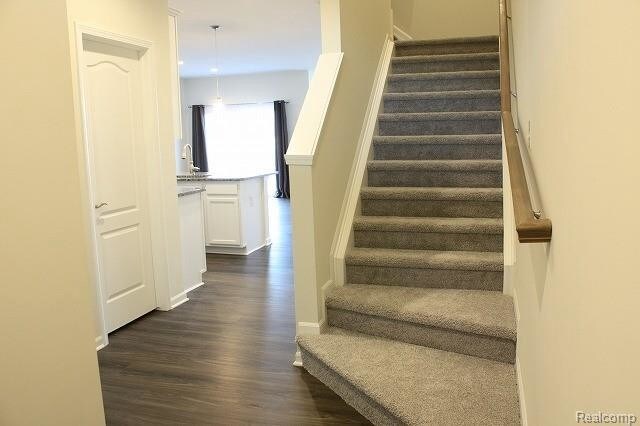 Foto del edificio - 43582 Chancellor Ln