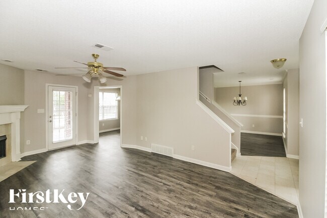 Building Photo - 11626 Millwind Dr