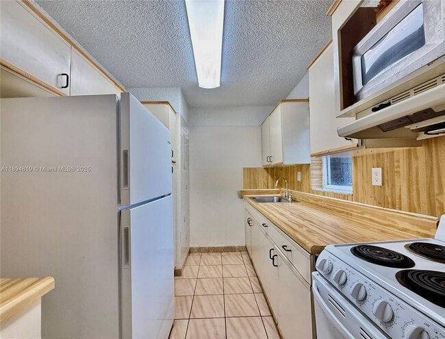 Foto del edificio - 424 SW 7th St