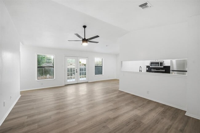 Building Photo - 5810 Sun