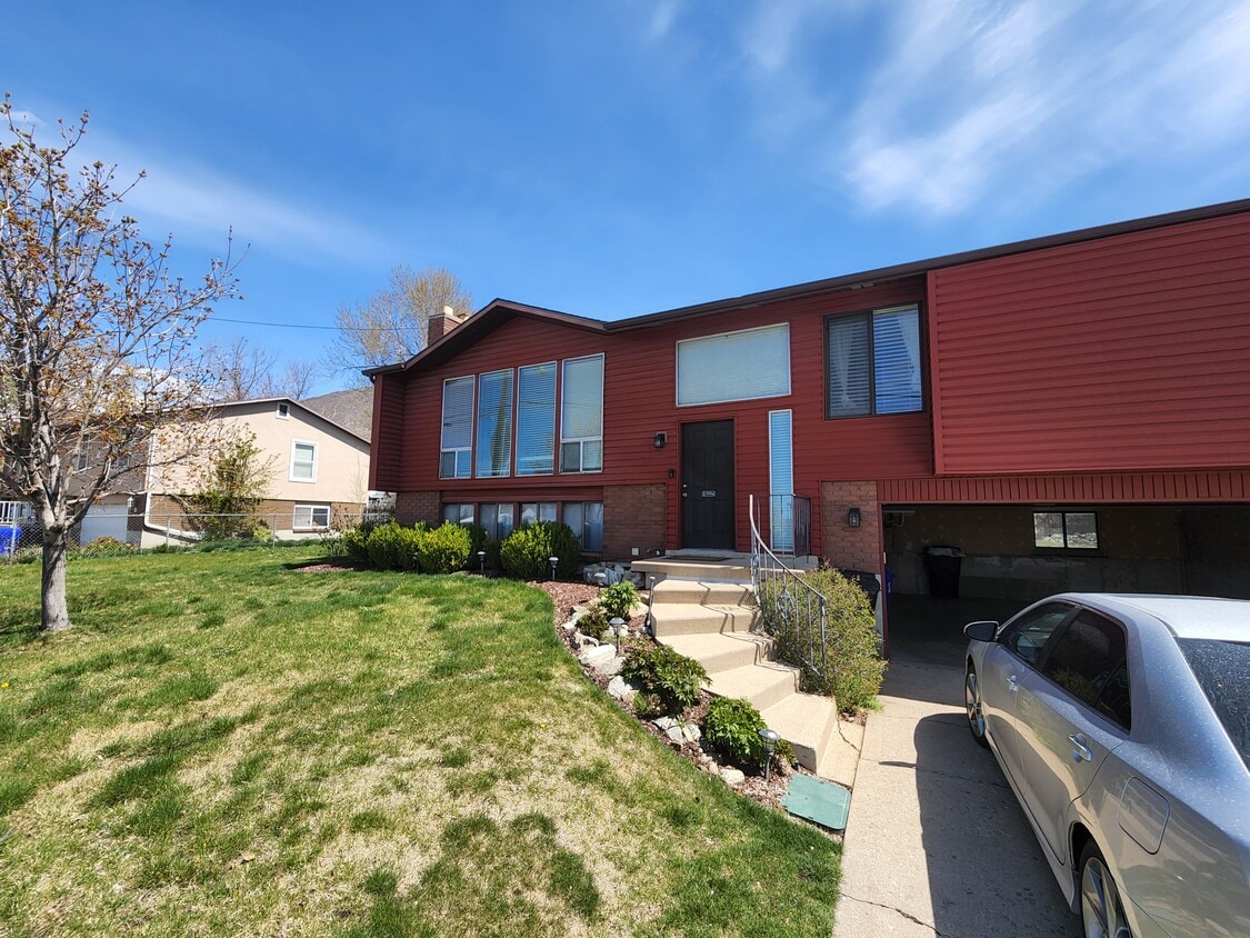 1148 N Main St, Centerville, UT 84014 House for Rent in Centerville