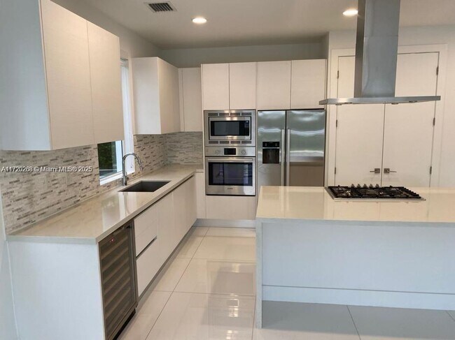 Foto del edificio - 9867 NW 75th Terrace