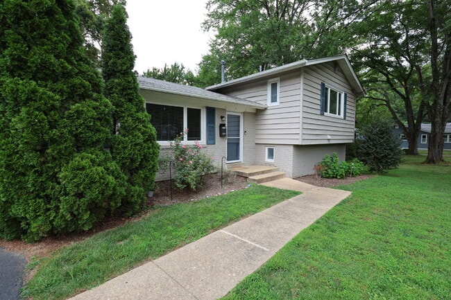 Building Photo - Welcome Home!
