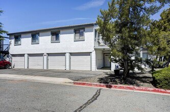 Building Photo - 6128 Antelope Villas Cir