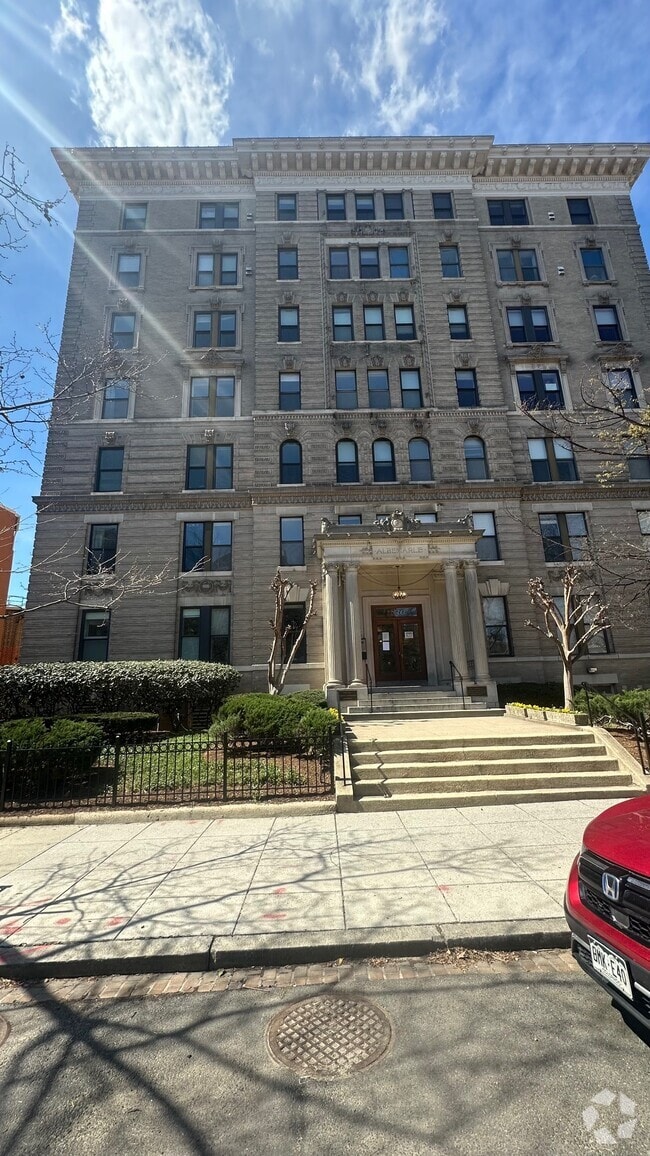 Building Photo - 1830 17th St NW