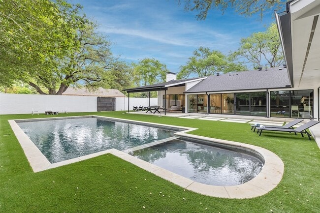 Building Photo - 5239 Edmondson Ave