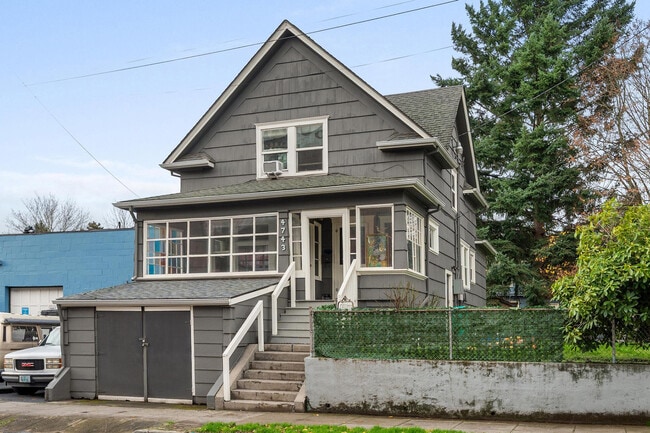 Building Photo - 4743 N Albina Ave